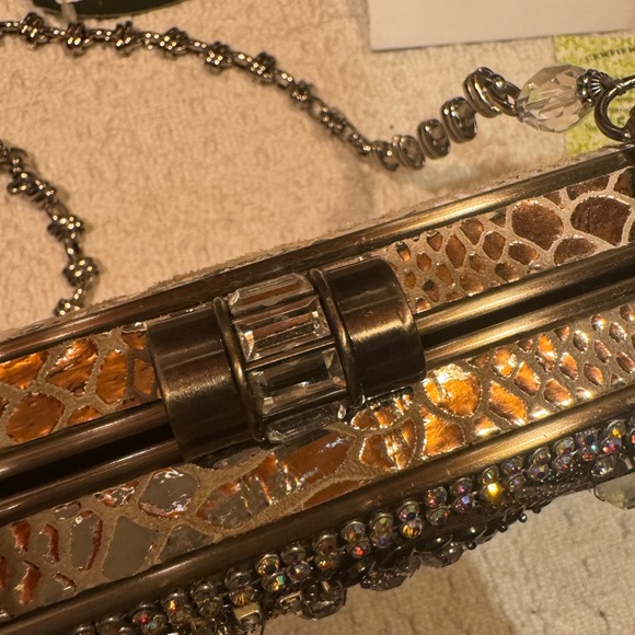 Gorgeous Mary Frances Moviestar Rhinestone embellished beaded silver snakeskin - Picture 11 of 13